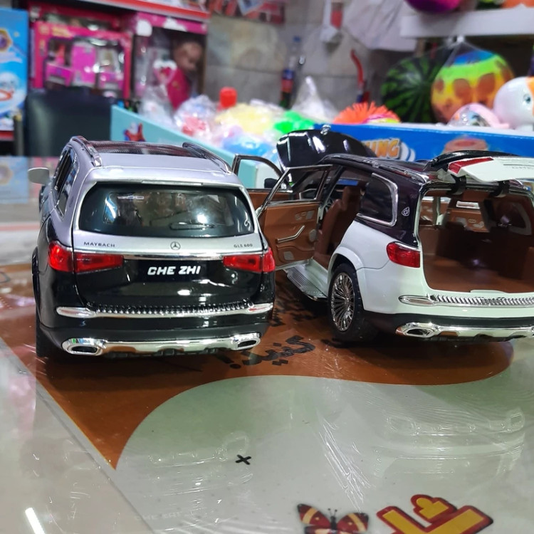 ماکت فلزی بنز میباخ 6 در بازشو موزیکال چراغ دار و بوق دار ( Mercedes Benz Maybach GLS 600 )