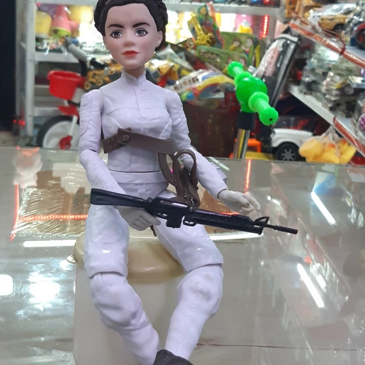 عروسک باربی دختر جنگجو تمام مفصلی