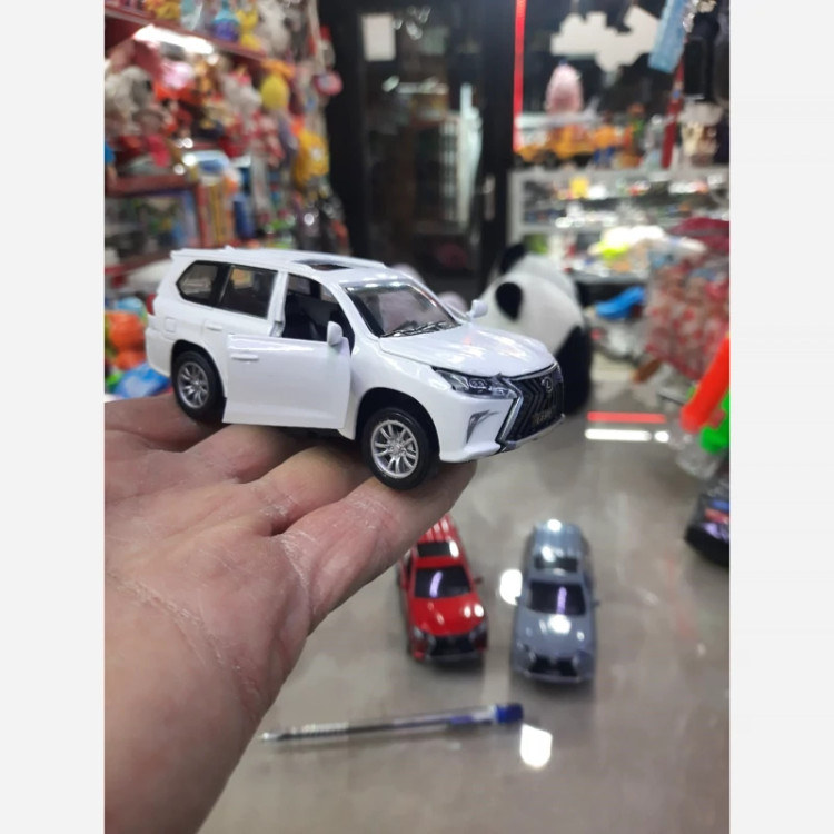 ماکت فلزی لکسوس( Lx570)موزیکال چراغدار دو در بازشو