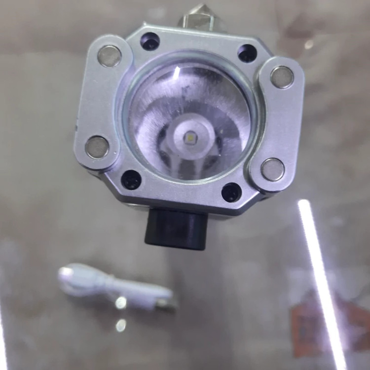 چراغ قوه دستی شارژی مدل Led t0rch