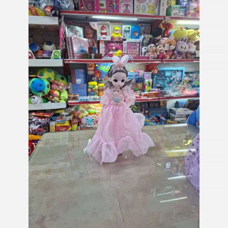 عروسک چشم تیله ای موزیکال