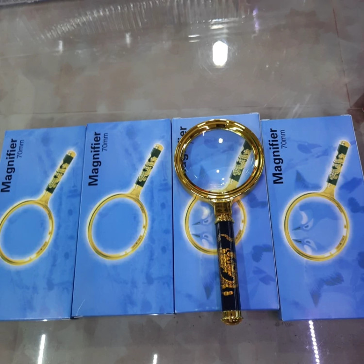 ذره بین(Magnifier)70mm طلایی رنگ تک جعبه