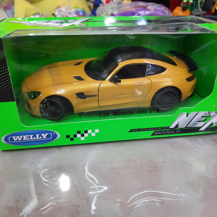ماکت فلزی مرسدس بنز (Mersedes AMG GTR) برند ویلی فرمان پذیر
