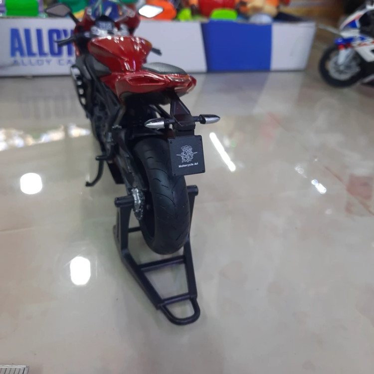 ماکت موتور ام وی آگوستا اف 3 آر آر