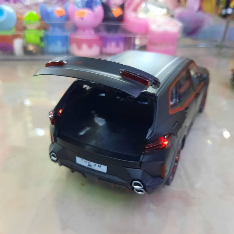 ماکت فلزی بی ام و XM شاشی