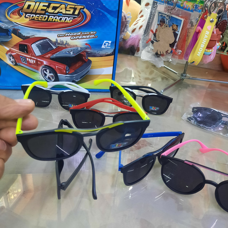 عینک آفتابی بچه گانه