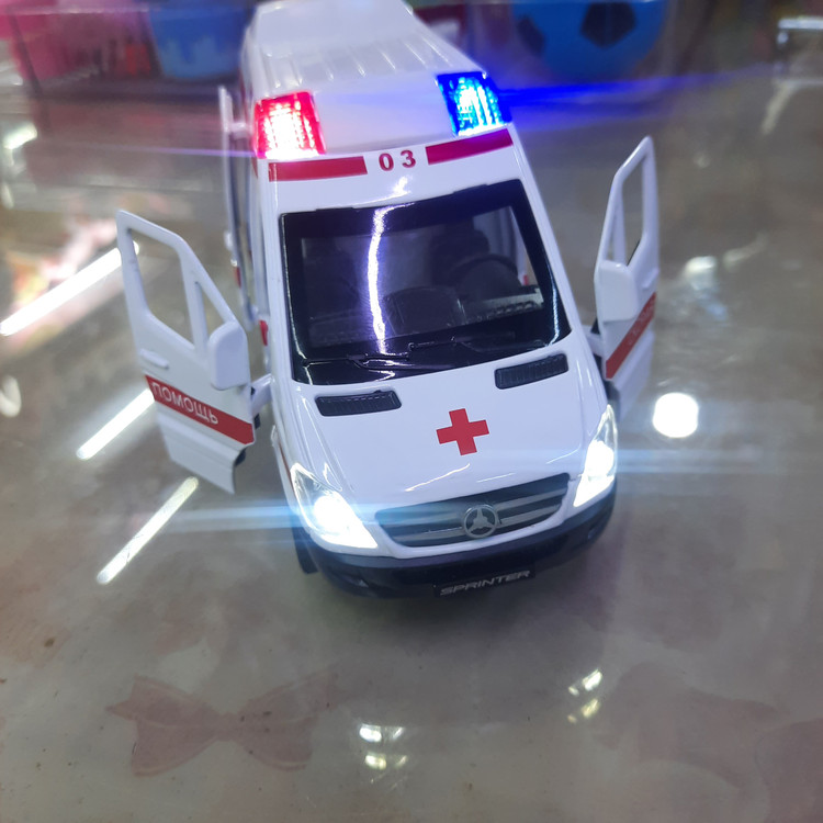 ماکت فلزی آمبولانس بنز موزیکال چراغدار عقب کش